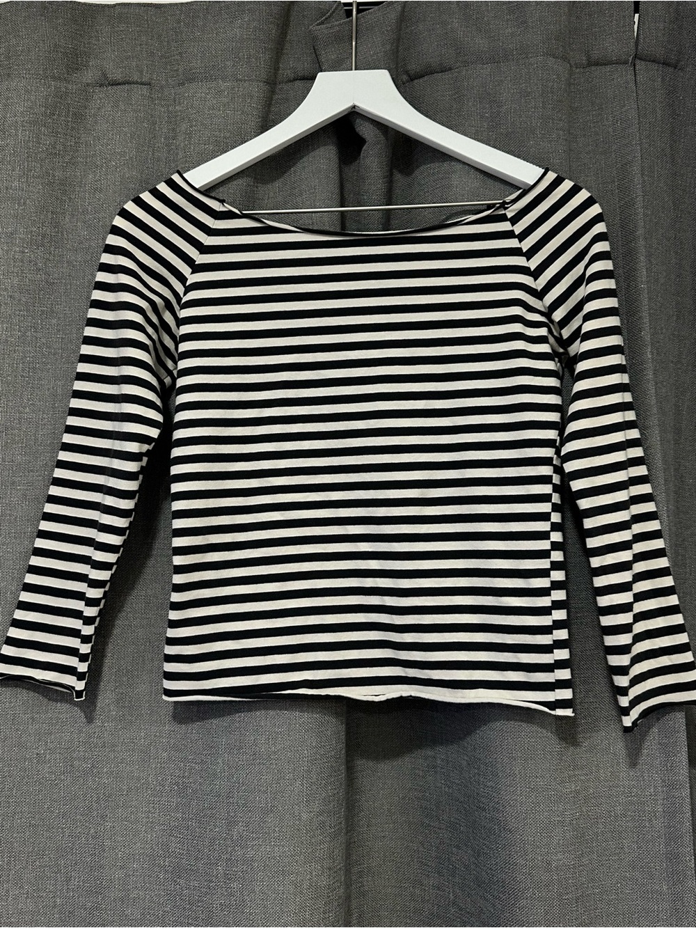 Brandy Melville Black and White Striped Long Sleeve Top
